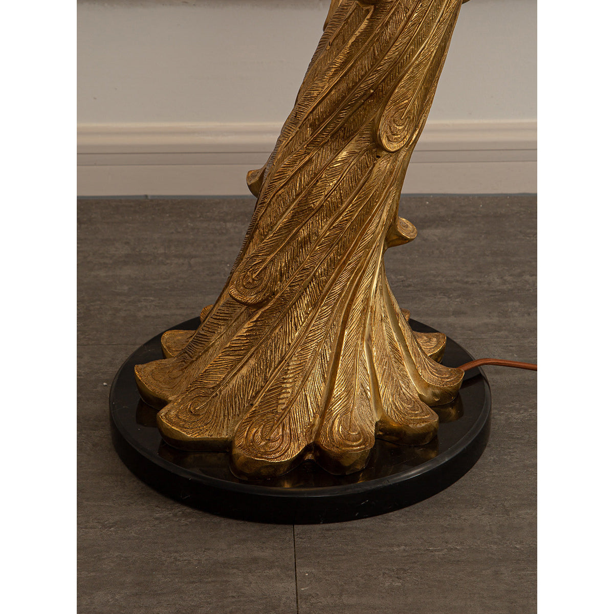 perky-peacock-floor-lamp