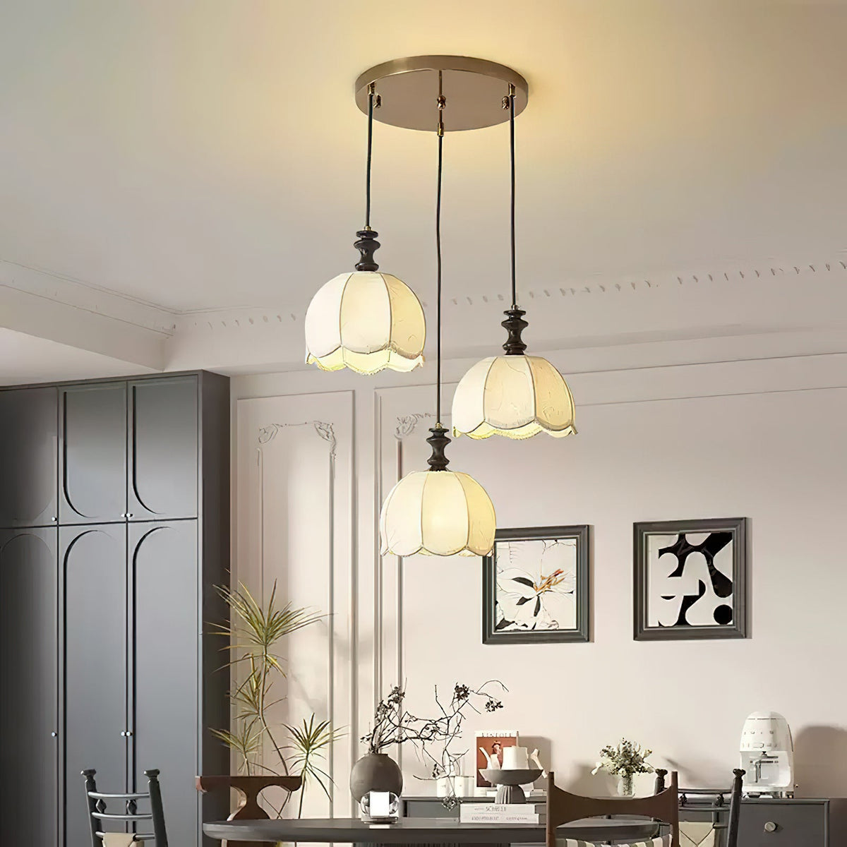 petal-charm-pendant-light