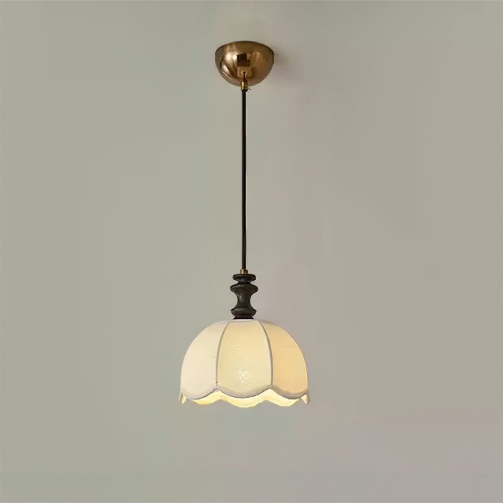 petal-charm-pendant-light