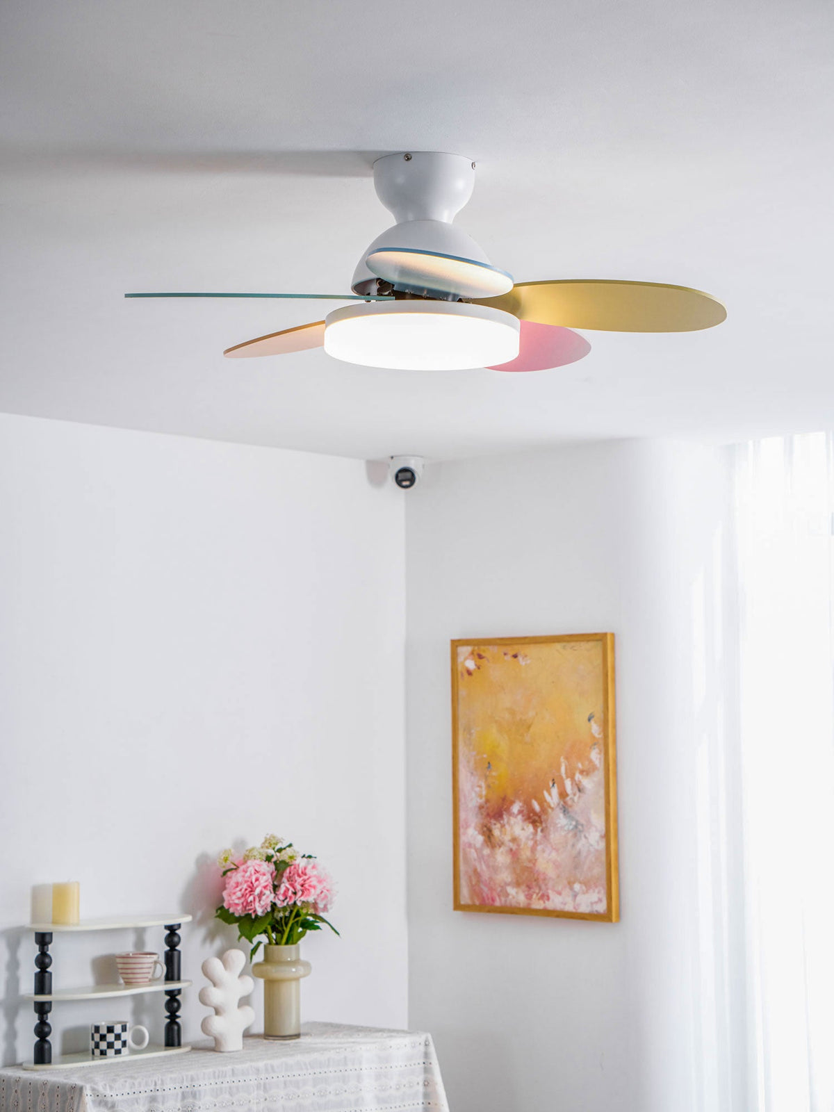 Petalo Six-Blade Wooden Ceiling Fan with Integrated LED Light