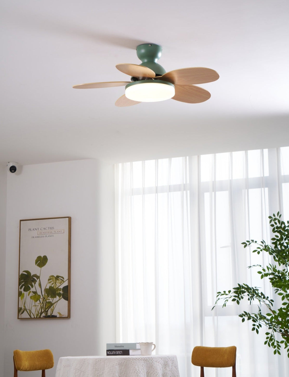 Petalo Six-Blade Wooden Ceiling Fan with Integrated LED Light
