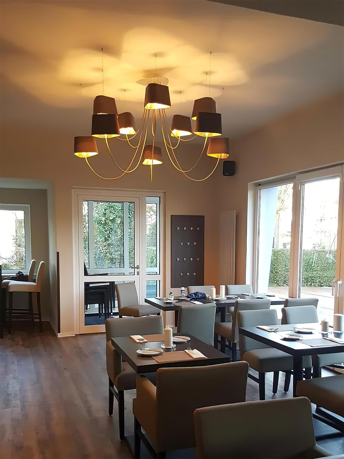 ruskin-carrie-chandelier