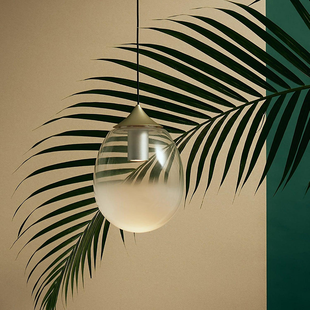 Petra Glass Pendant Light – Modern Minimalist Hanging Lamp for Dining and Living Spaces