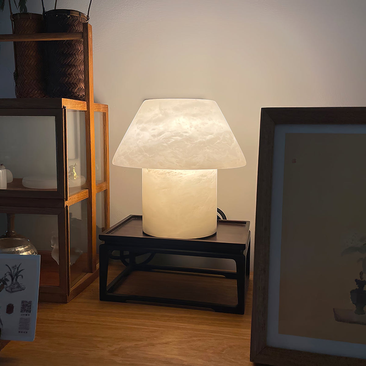 petra-table-lamp