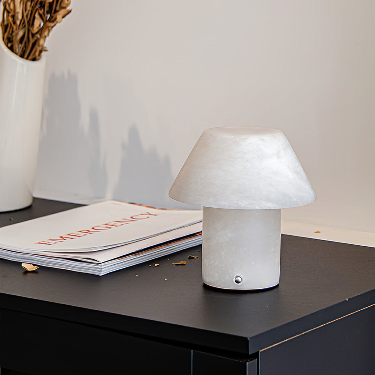 petra-table-lamp