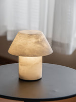 petra-table-lamp