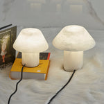 petra-table-lamp