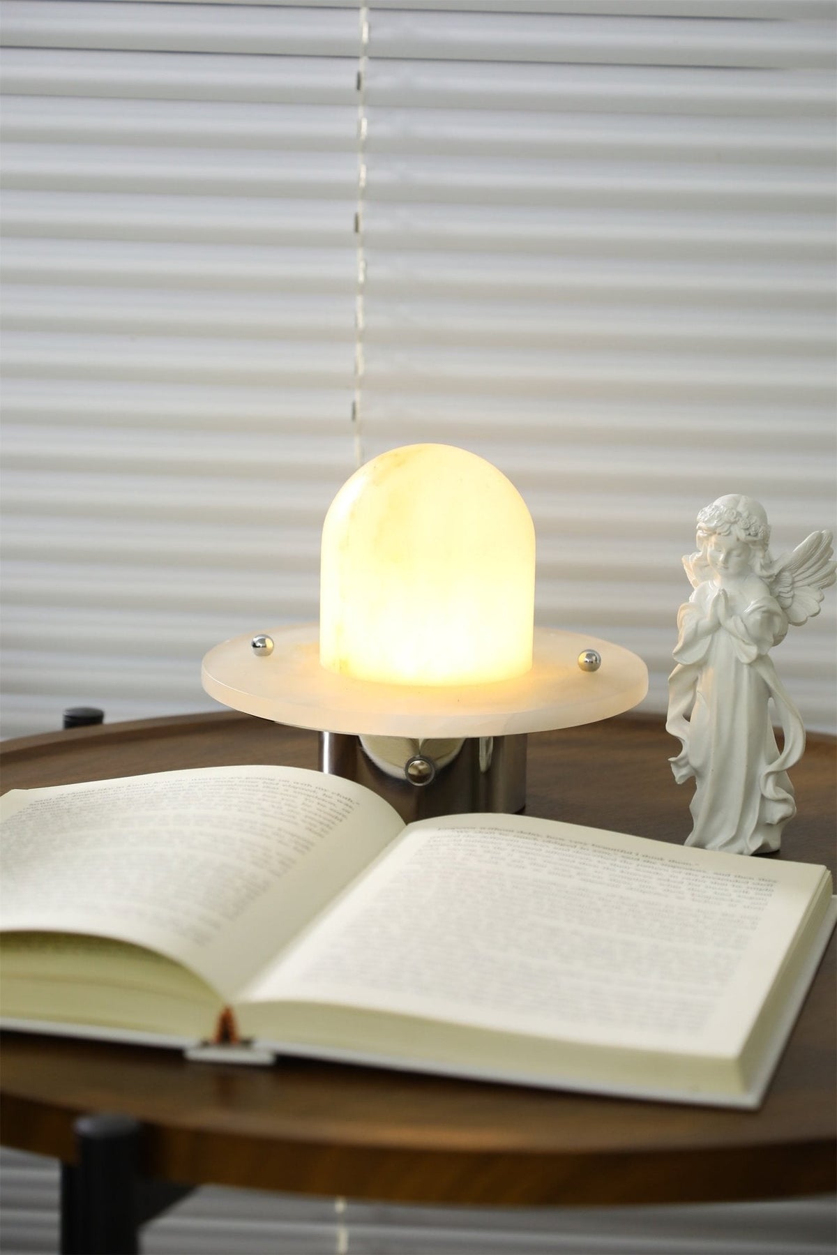 Petrified Alabaster Table Lamp – Sculptural LED Accent Light for Modern Interiors