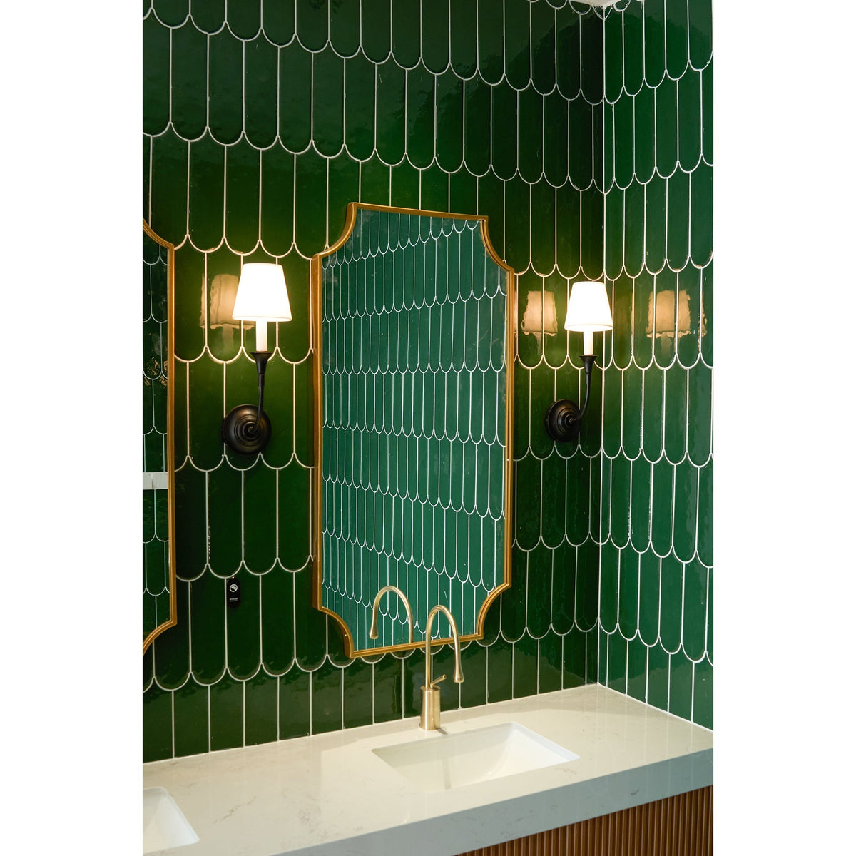 Brody Wall Lamp