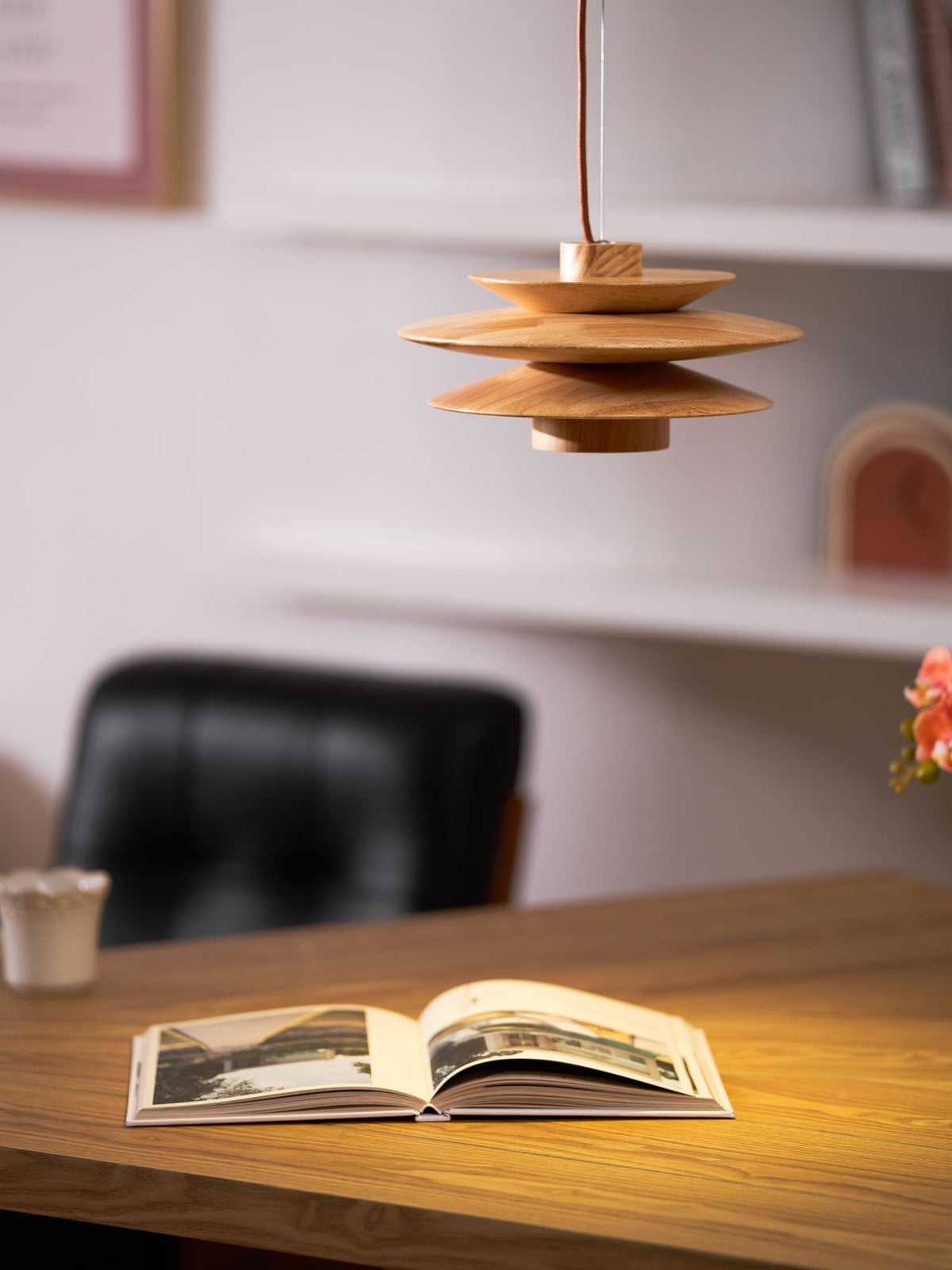 Cascade Wooden Disc Pendant Light – Modern Organic Chandelier for Dining & Living Spaces