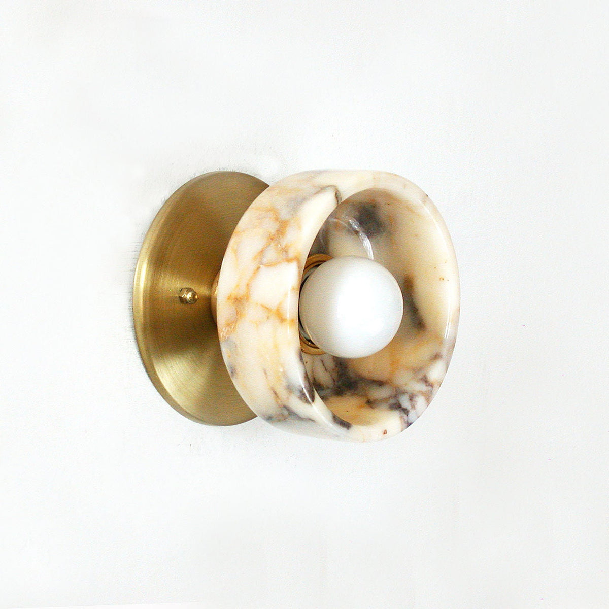 piedra-wall-lamp