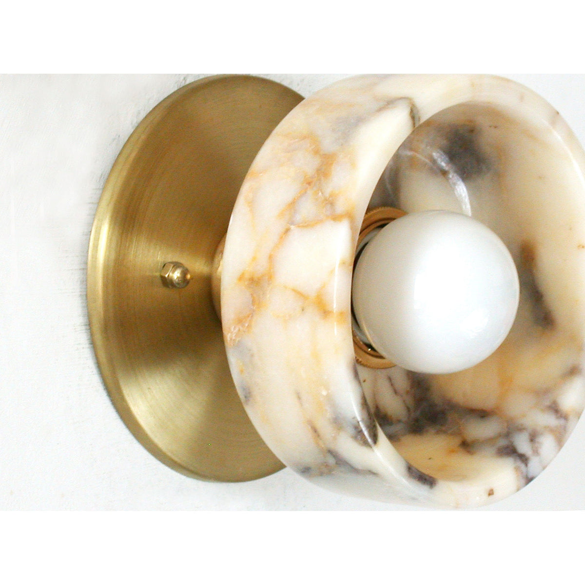 piedra-wall-lamp
