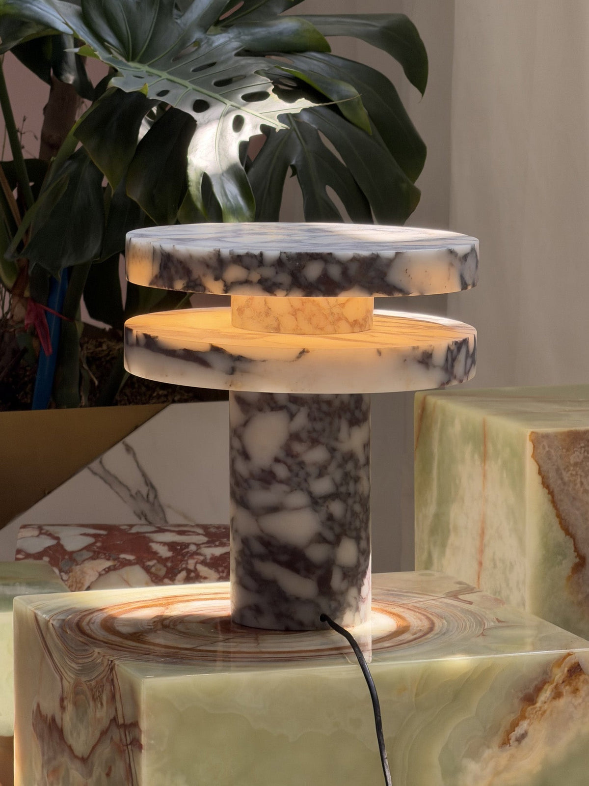 pillar-marble-table-lamp