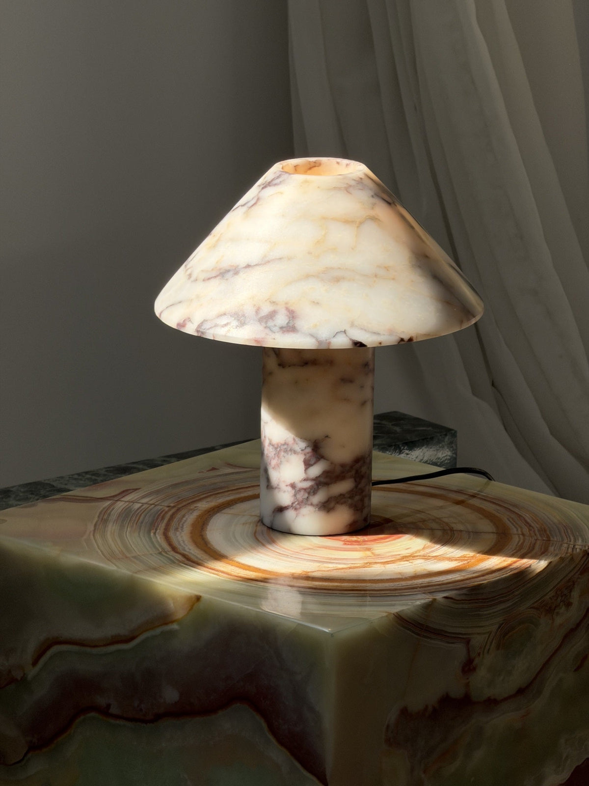 pillar-stone-table-light