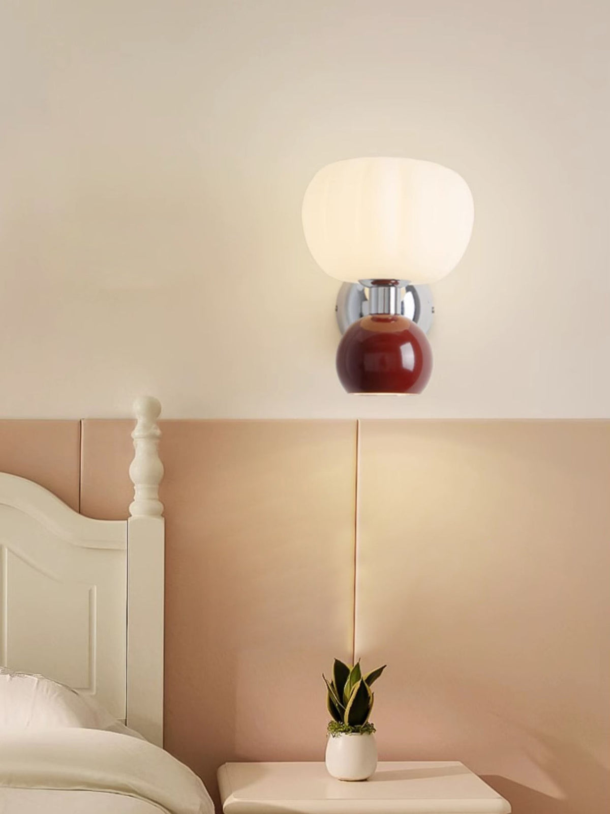 pimiento-wall-lamp