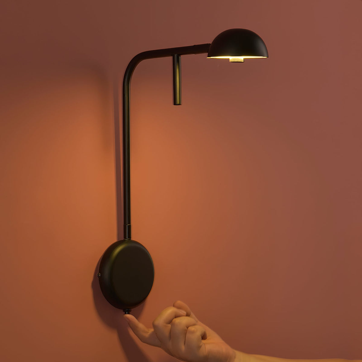 pin-wall-lamp