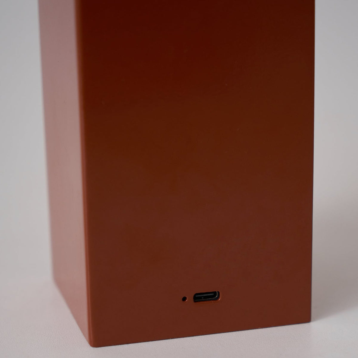 Cubic Accent Portable Table Lamp – Modern Minimalist Rechargeable LED Light