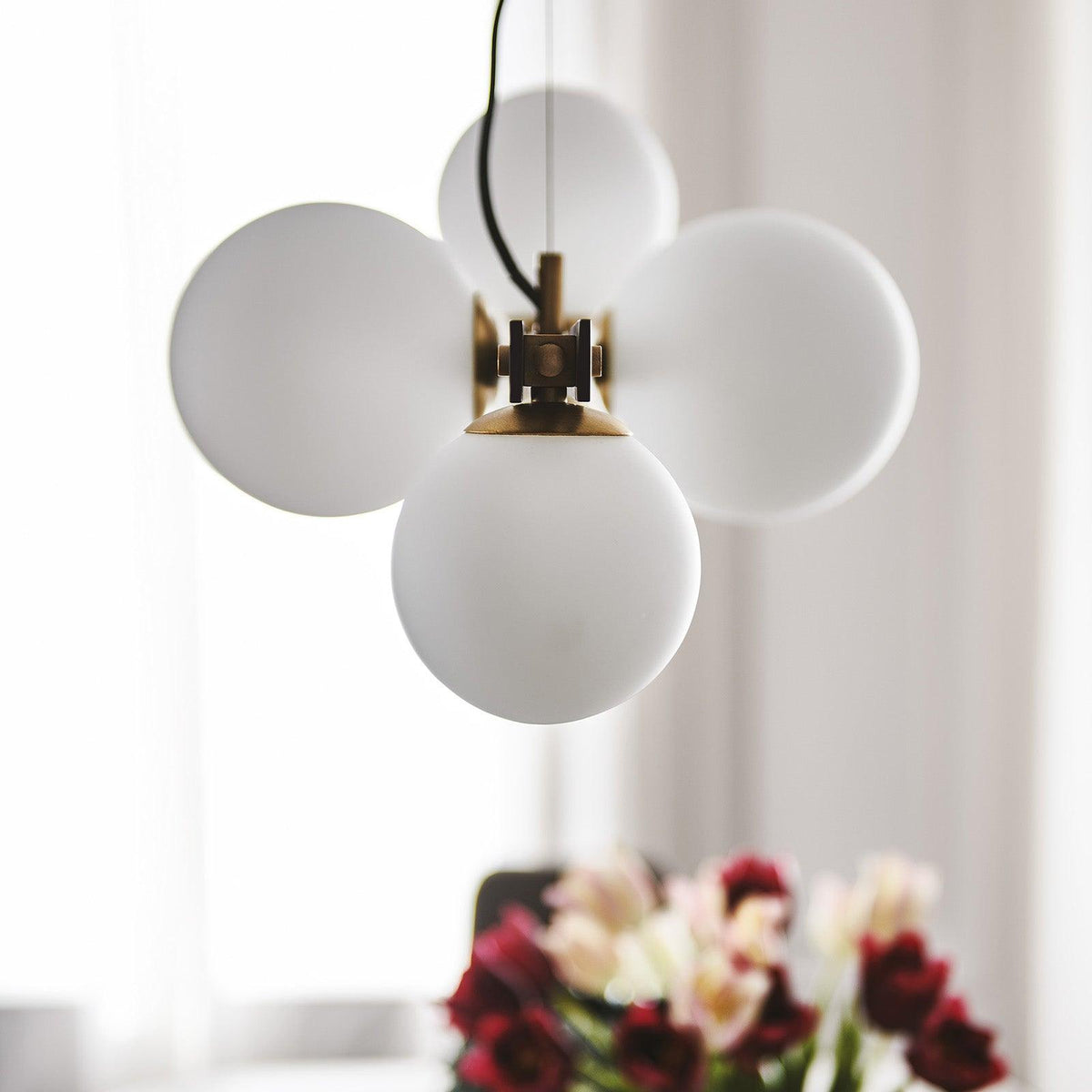 Planeta Linear Pendant Light in Brass and Glass for Kitchen Island and Dining Room