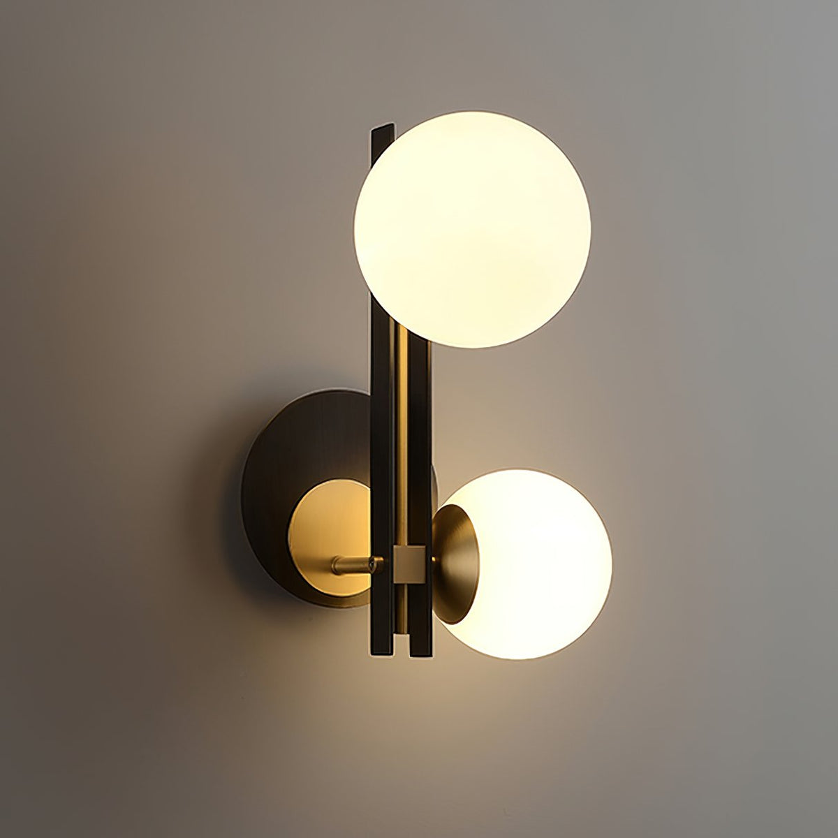 Planeta Wall Lamp
