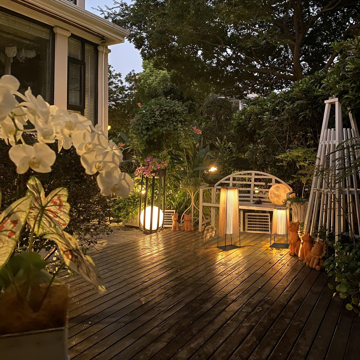 Plastic Rattaplastic Rattan Outdoor Post Light With Solar Panel