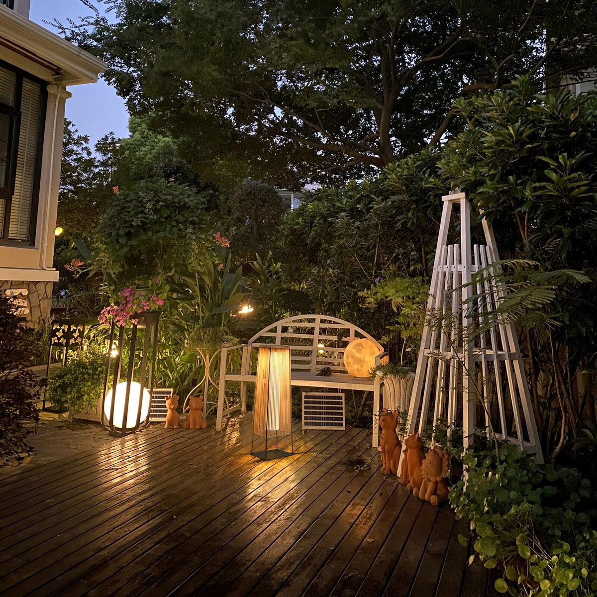 Plastic Rattaplastic Rattan Outdoor Post Light With Solar Panel