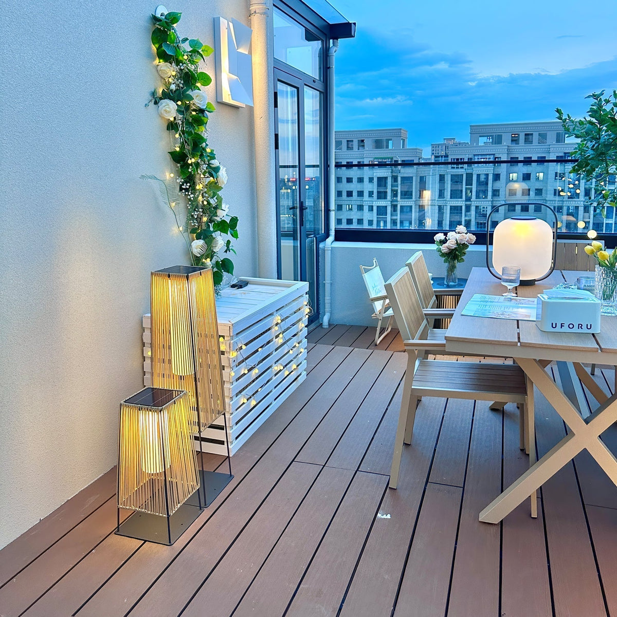 Plastic Rattaplastic Rattan Outdoor Post Light With Solar Panel