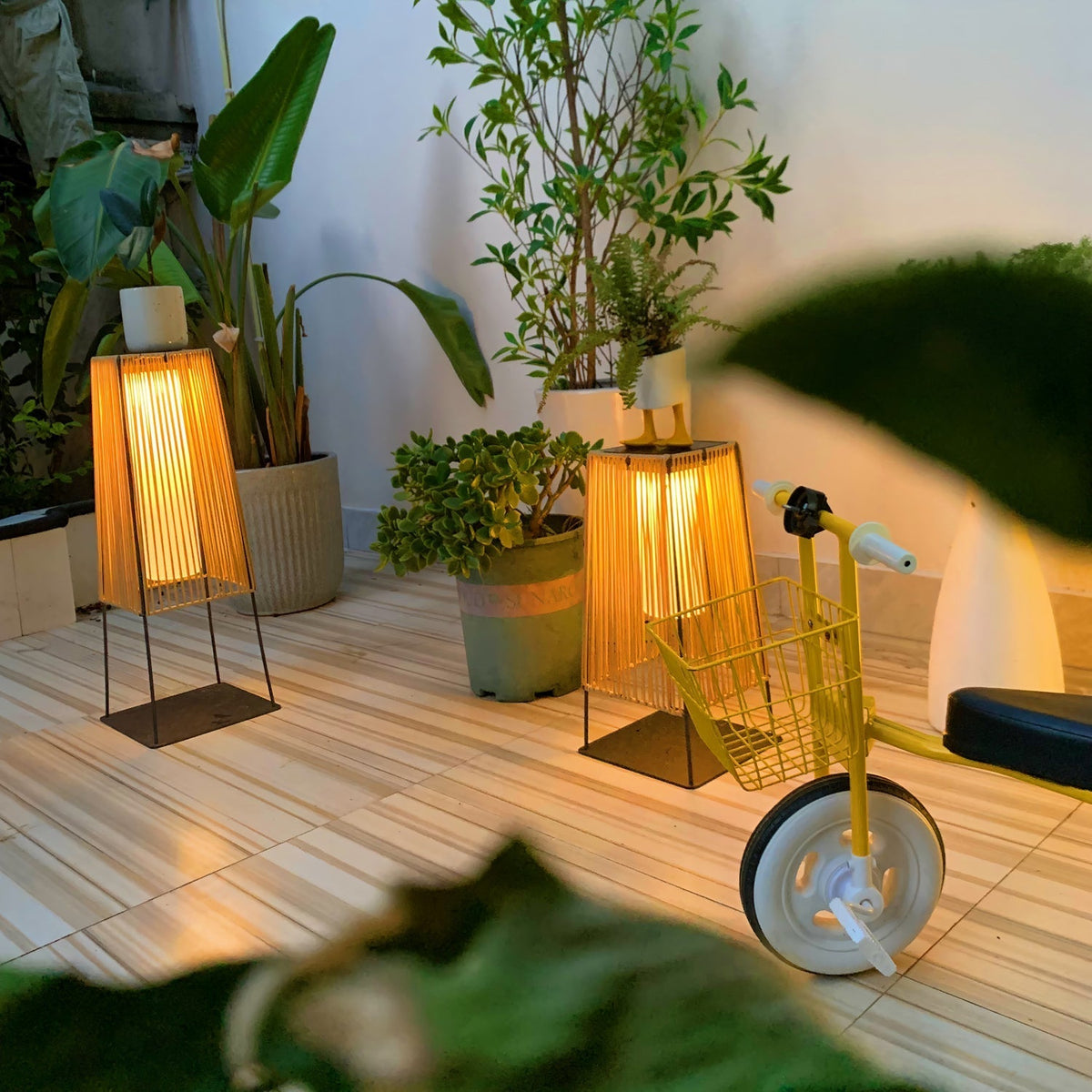 Plastic Rattaplastic Rattan Outdoor Post Light With Solar Panel