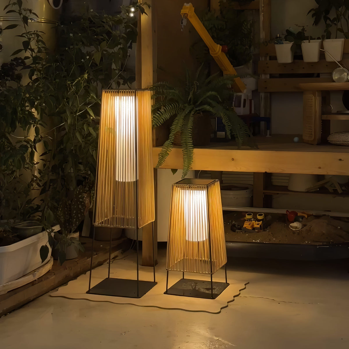 Plastic Rattaplastic Rattan Outdoor Post Light With Solar Panel