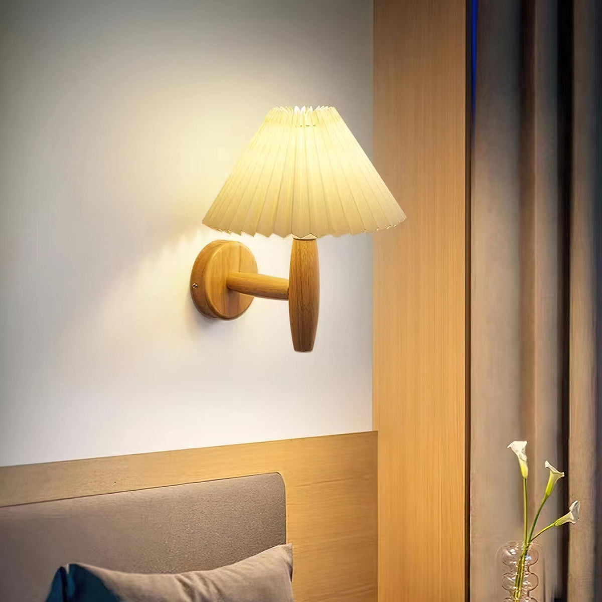 Pleated Wood Wall Light