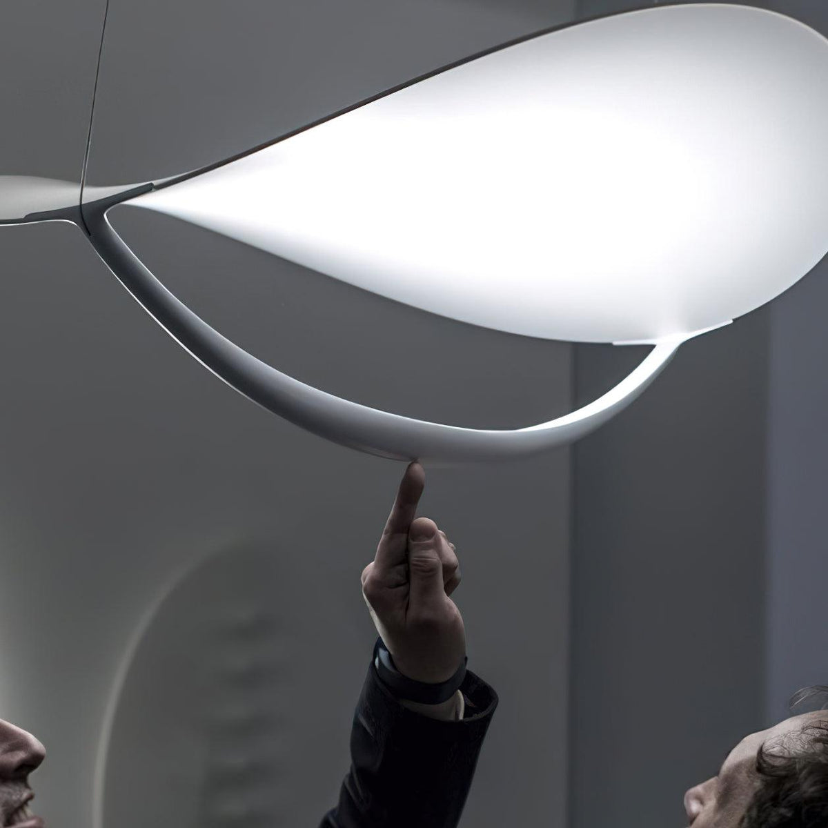 plena-pendant-light