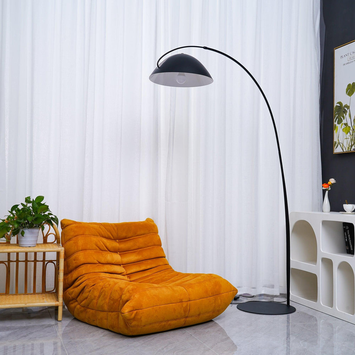 pluma-floor-lamp