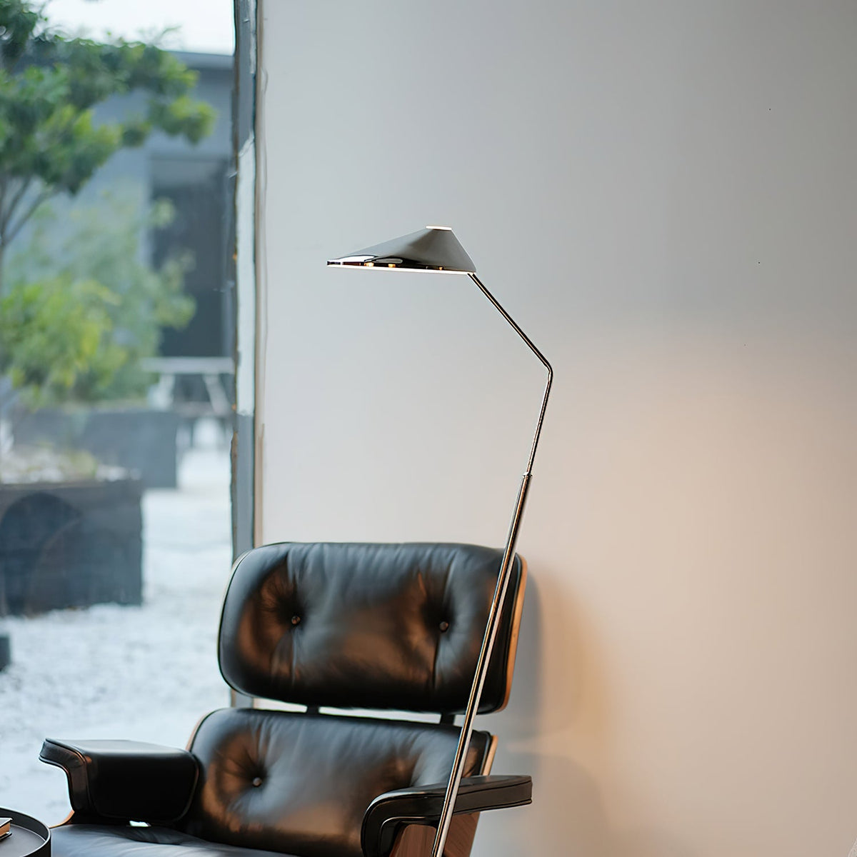 polaris-sleek-floor-lamp