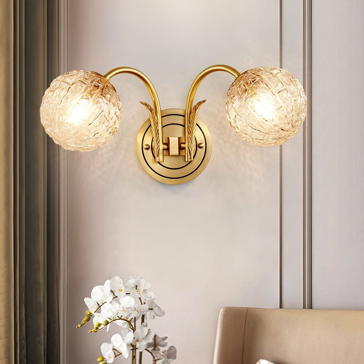Postmodern Ball Shaped Wall Lamp
