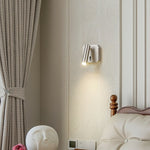 prea-wall-lamp