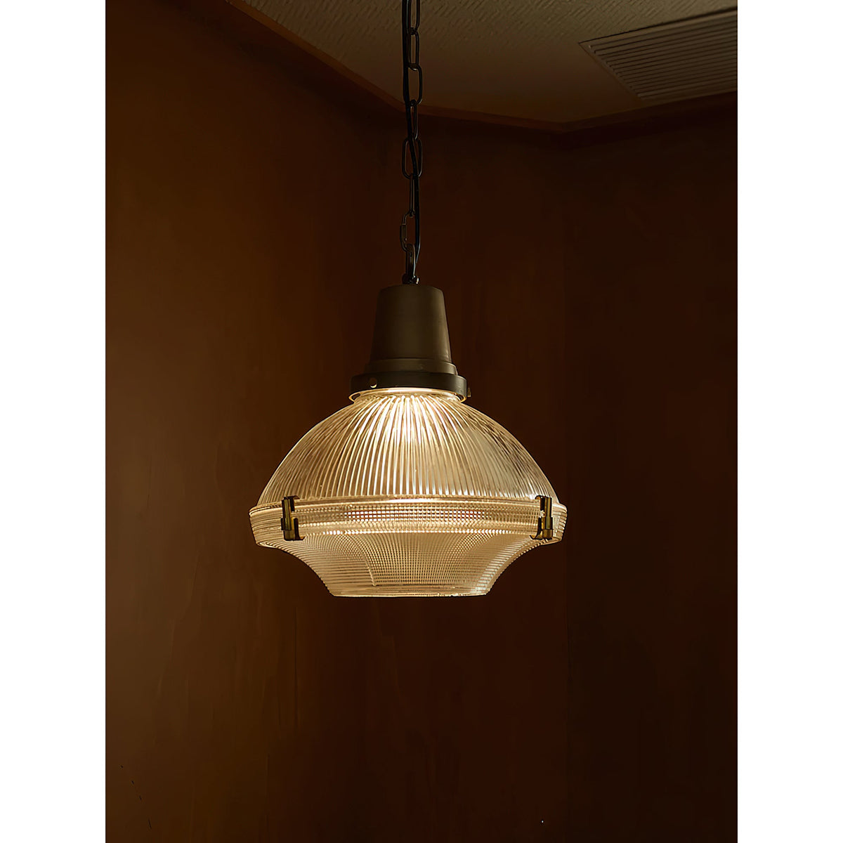 prismatic-pendant-lamp