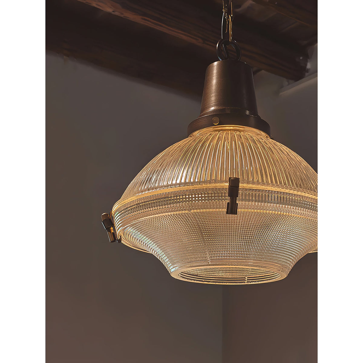 prismatic-pendant-lamp