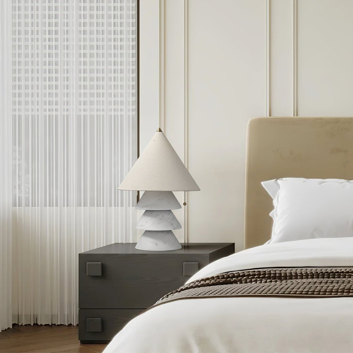 Pyralis Onyx Table Lamp – Sculptural Natural Stone Illumination