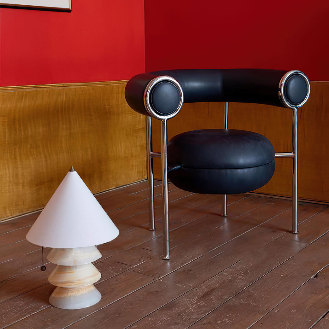 pyramid-glow-table-lamp