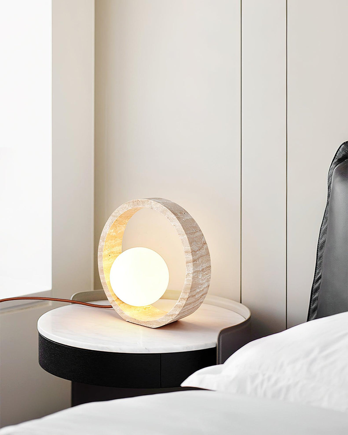 q-circle-table-lamp