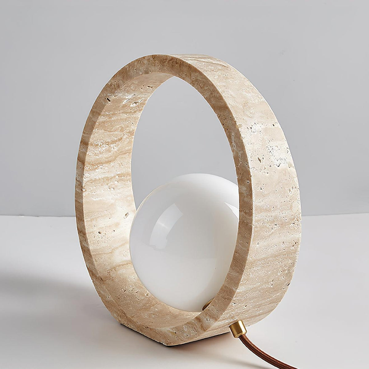 q-circle-table-lamp