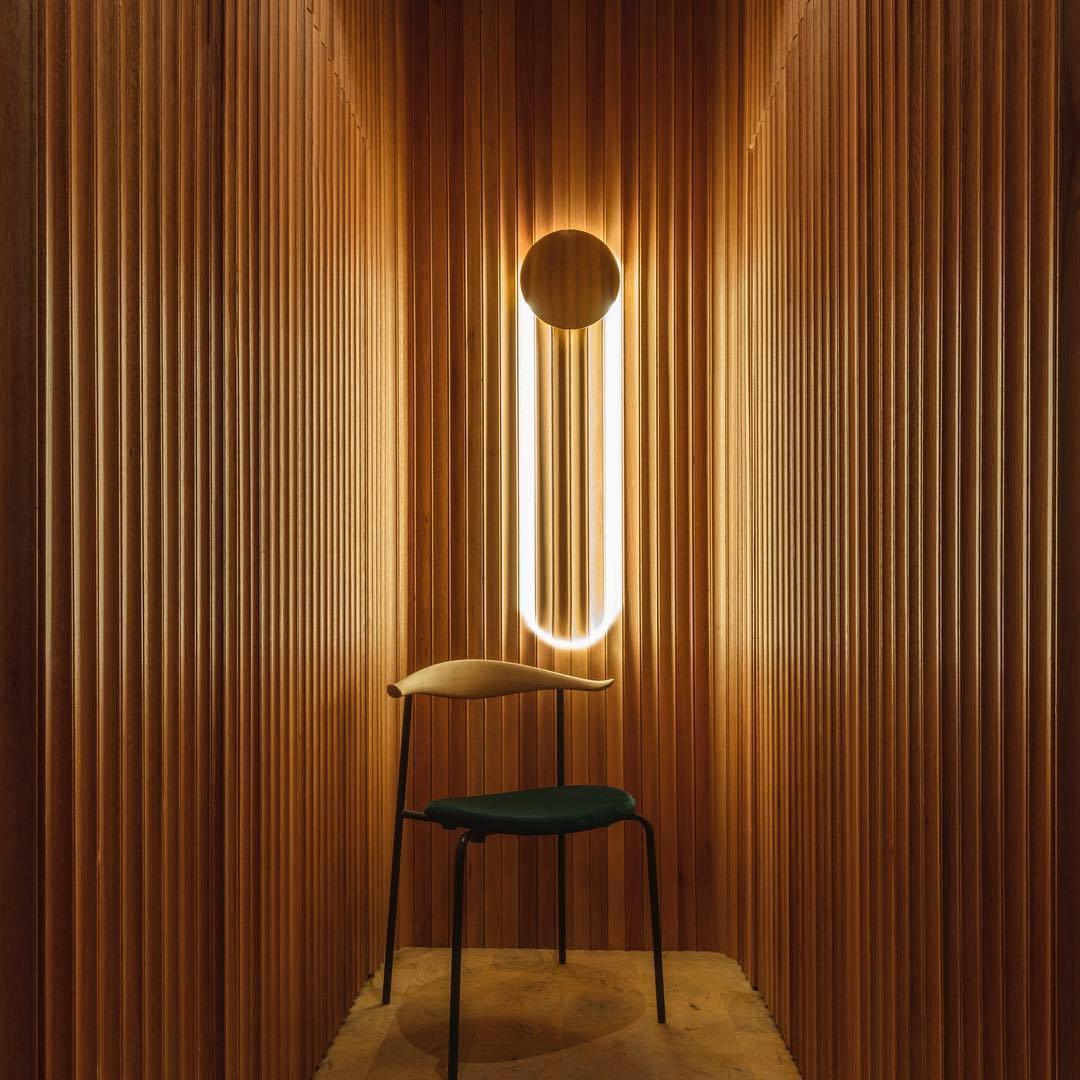 Ra Wall Lamp