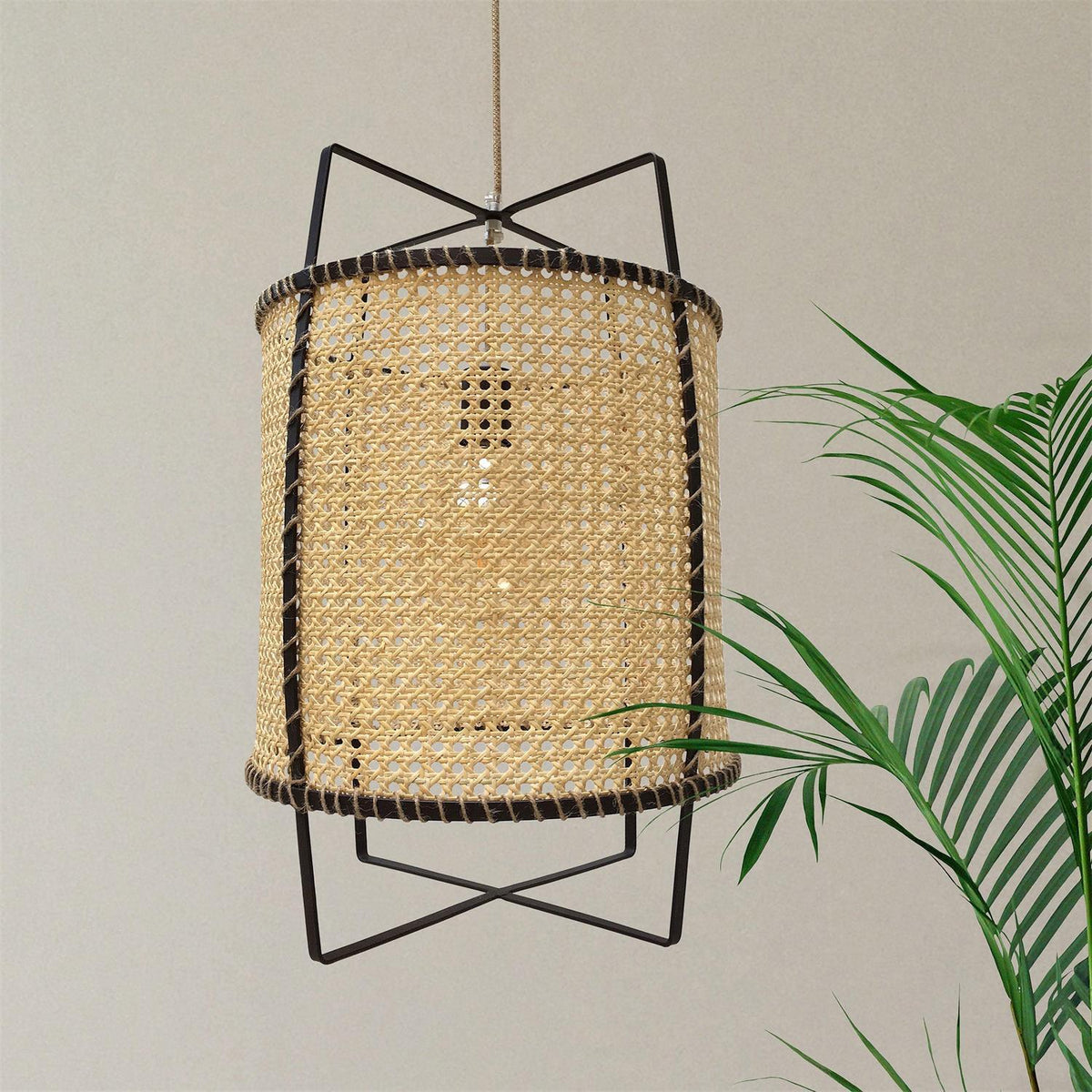 rattan-cane-pendant-light
