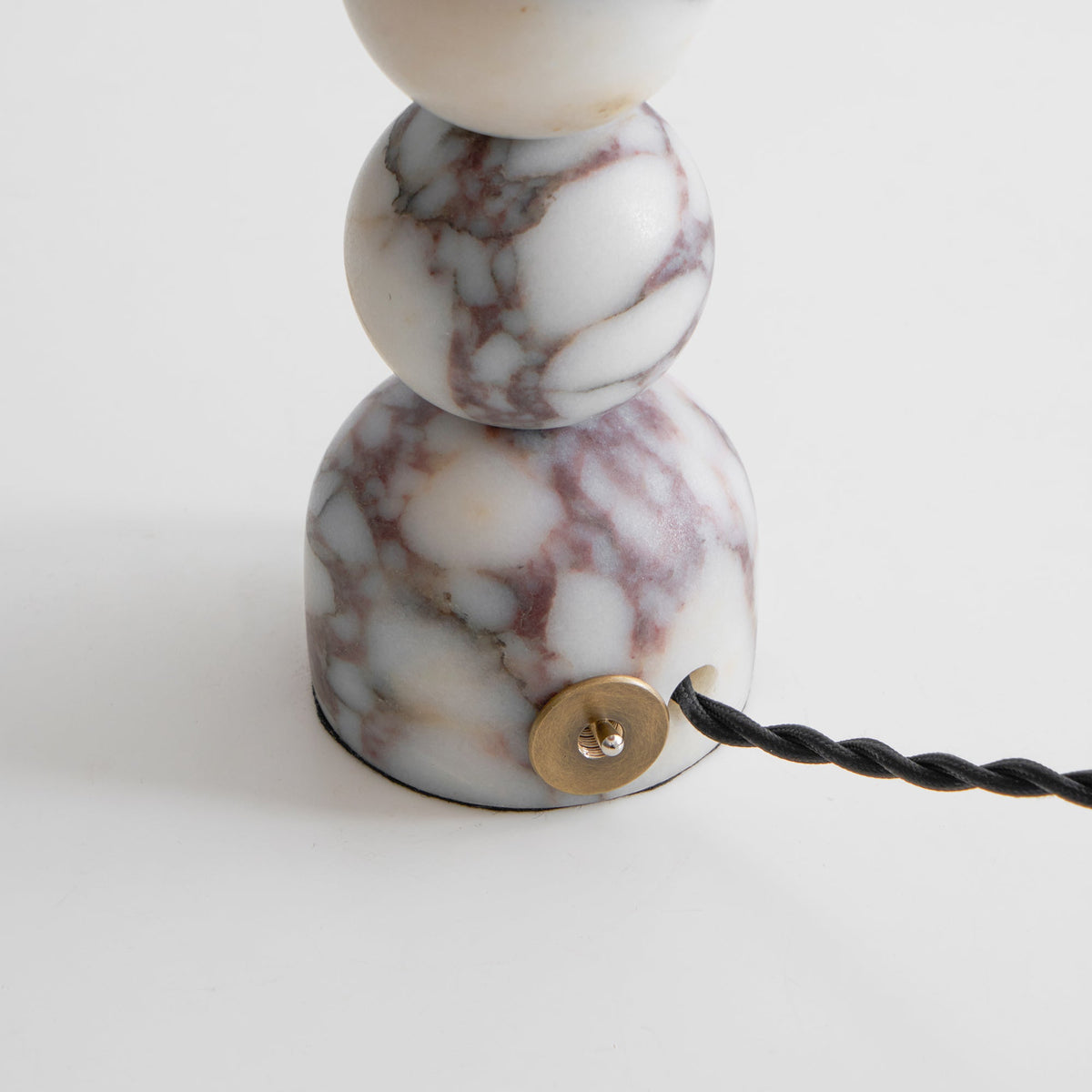 rattan-marble-table-lamp