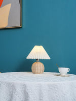 rattan-pleated-table-lamp