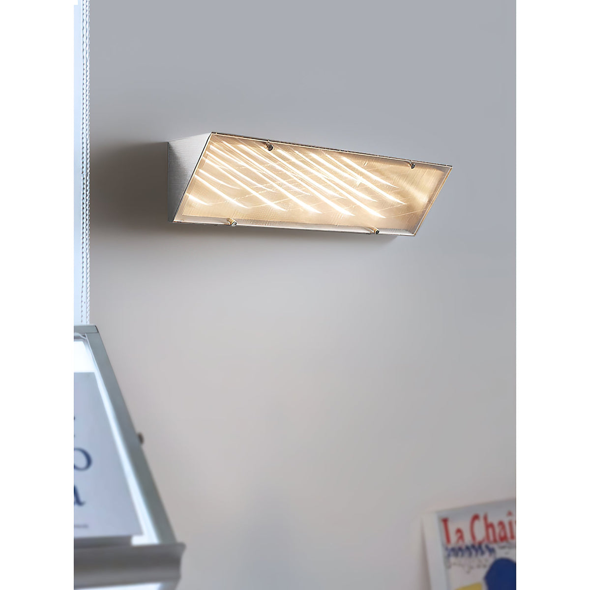 recbox-wall-lamp