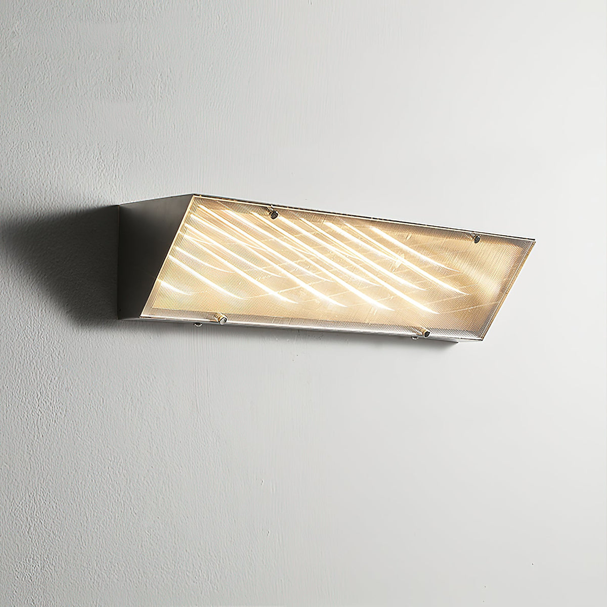 recbox-wall-lamp