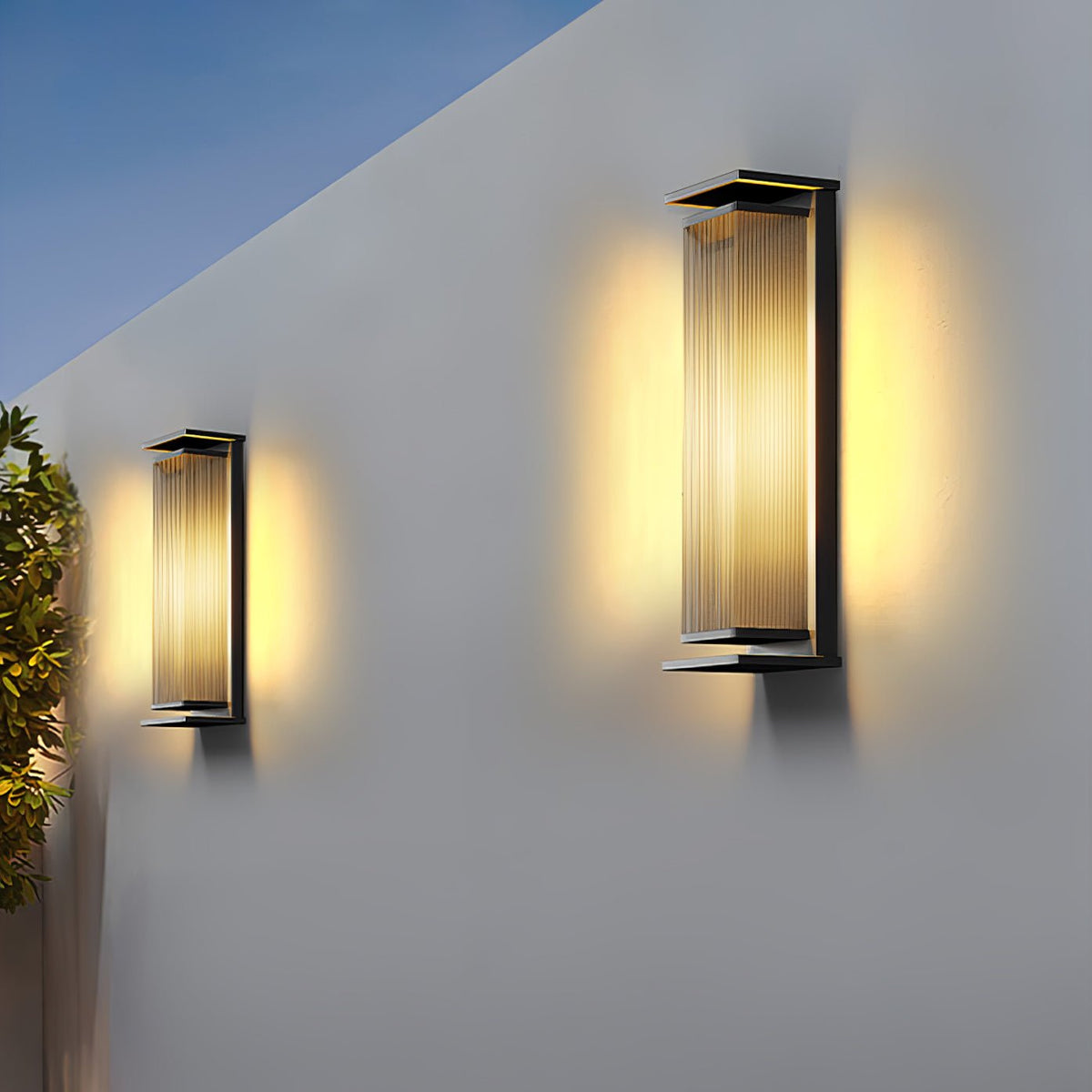 Solar Outdoor Wall Light in Black Stainless Steel