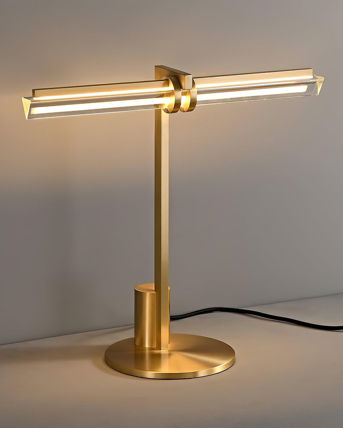 reed-table-lamp