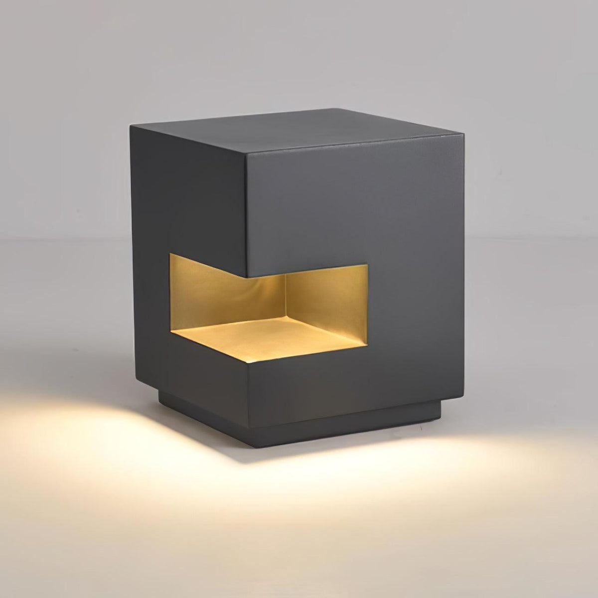 Modern Cube Outdoor Post Light – IP65 Waterproof LED Bollard for Pathways & Gardens