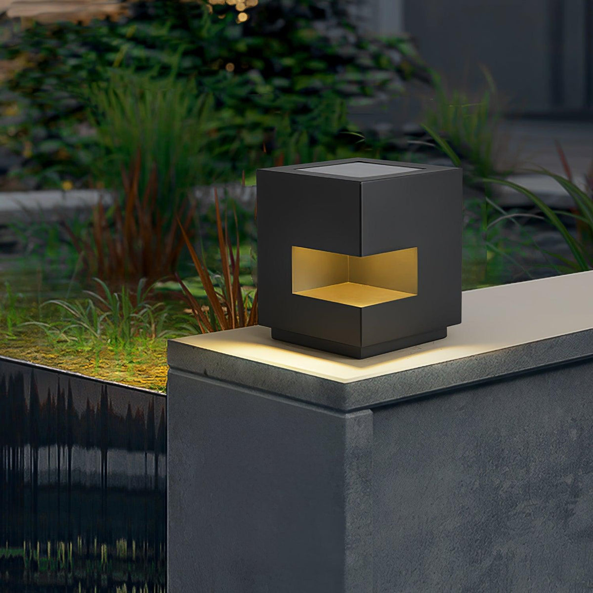 Modern Cube Outdoor Post Light – IP65 Waterproof LED Bollard for Pathways & Gardens